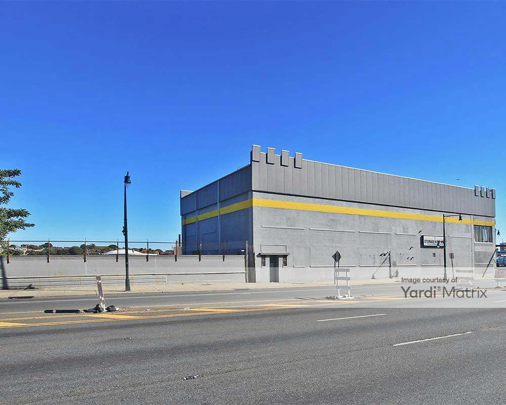 Storage King USA Self Storage 1448 McCarter Hwy, Newark RENTCafé